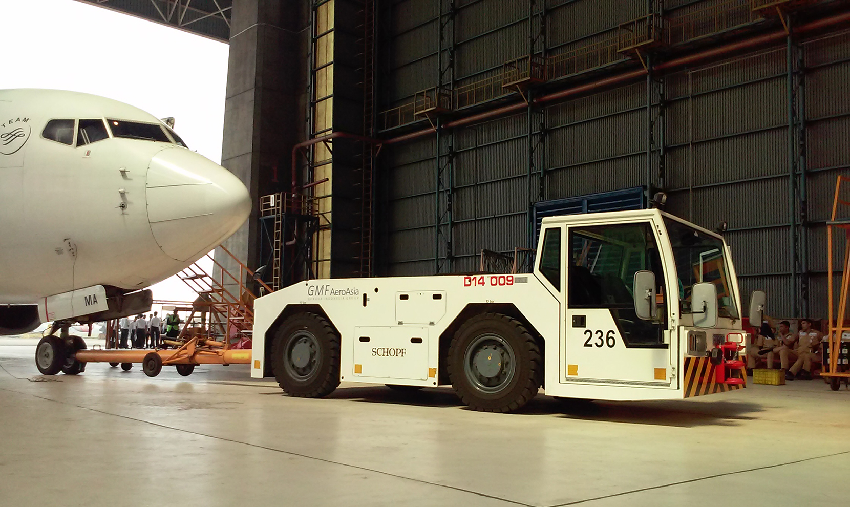 실제 공항 토잉카 참고 이미지